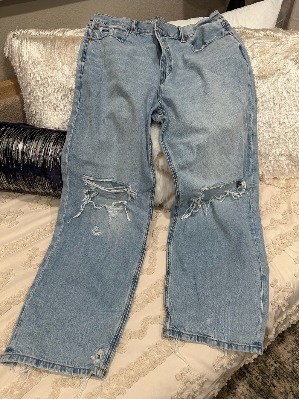 American Eagle Strigid Ex-boyfriend Jeans